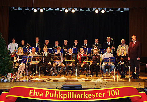 Elva Linna Puhkpilliorkester, dirigent Ülo Laanesaar (Eesti, Elva)